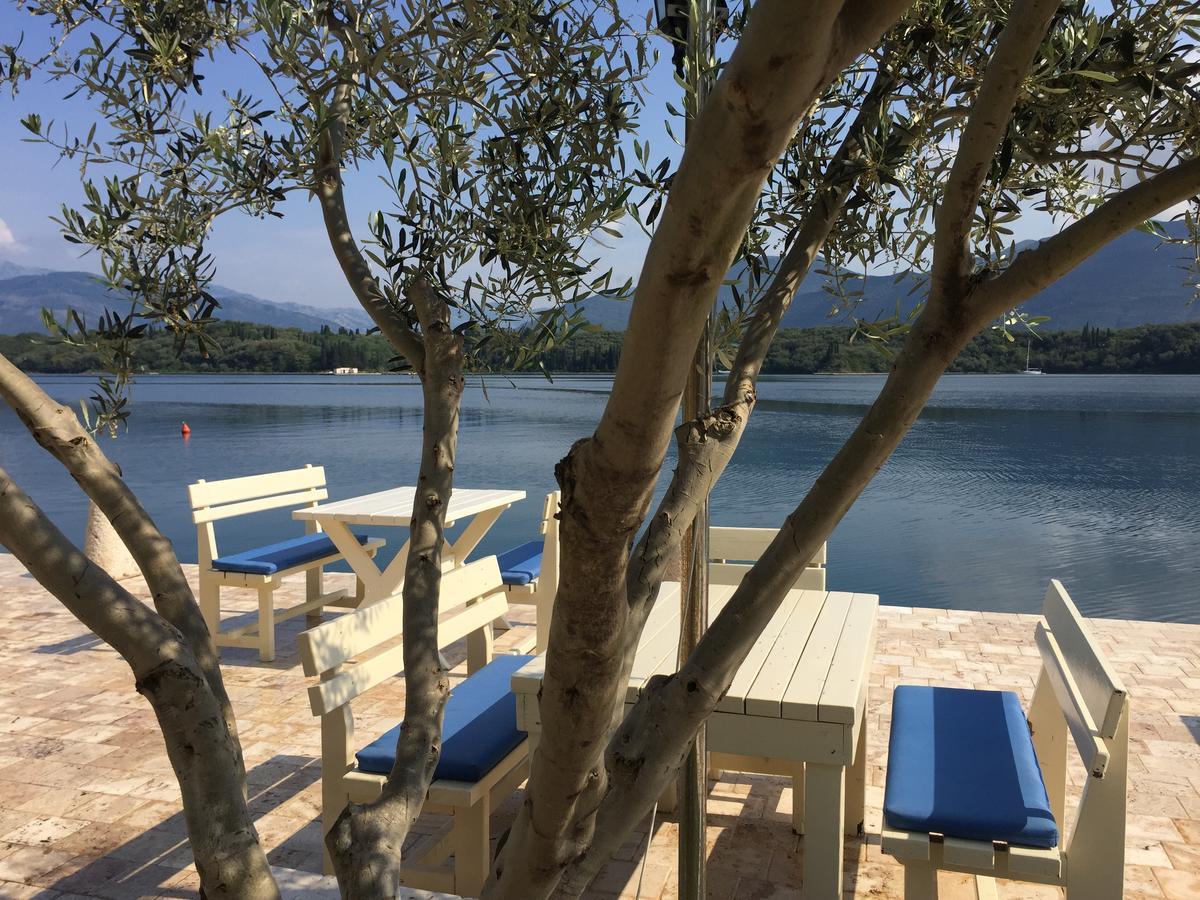 Apartments Maestral Tivat Exterior foto