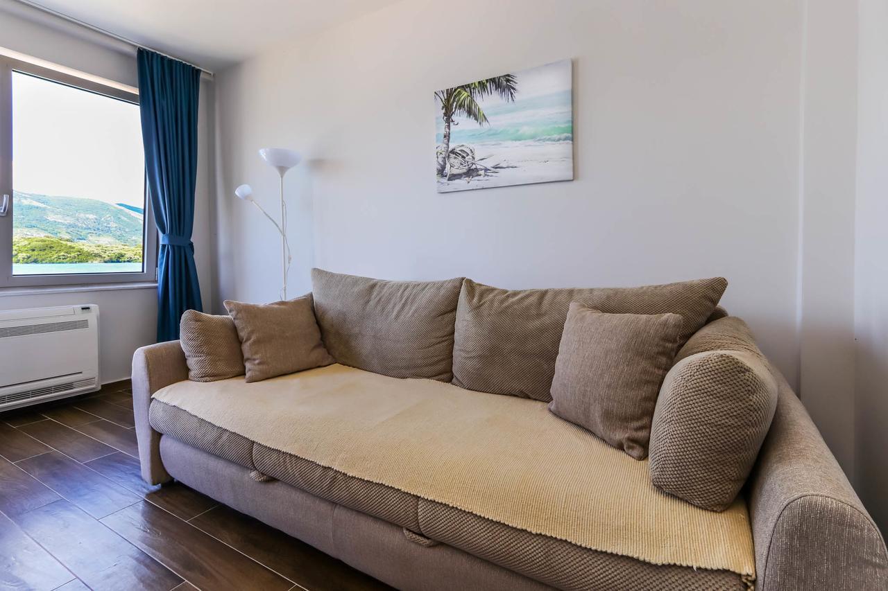 Apartments Maestral Tivat Exterior foto